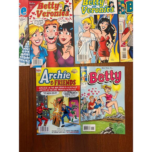 Lot 10 Archie Comics (Archie, Betty, Betty & Veronica, Archie & Friends) Mixed - Picture 4 of 4
